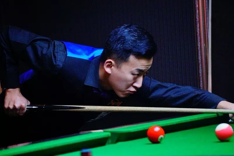 手通过小组 手通过小组